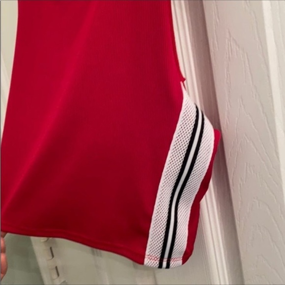 Mondetta Ribbed Red Workout Crop Top - Picture 2 of 7